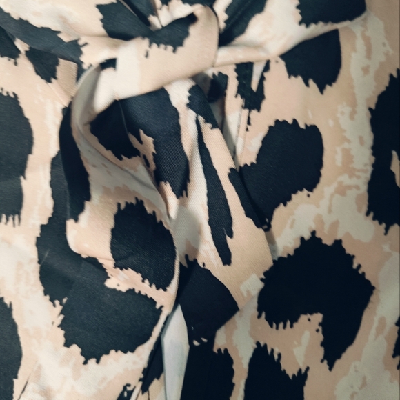 Top - Picture 2 of 3